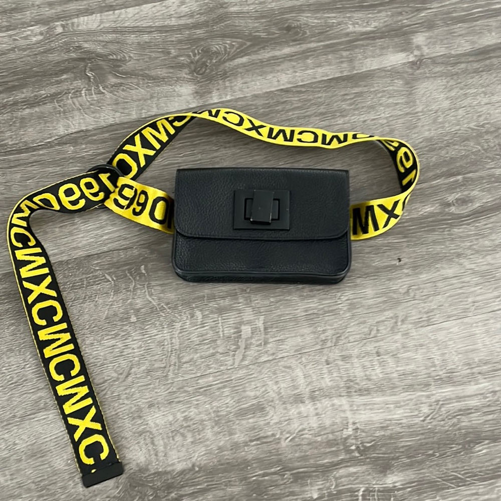 Steve madden belt bag